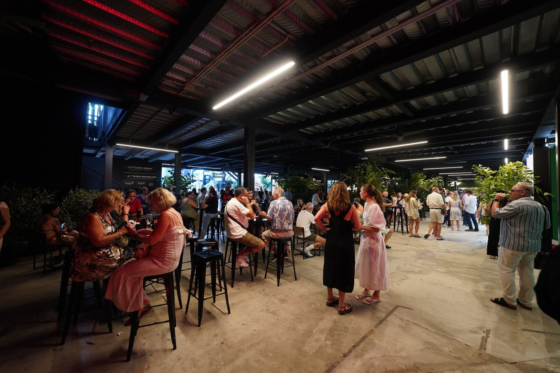 Zona Fast Gourmet de Starlite Occident Marbella