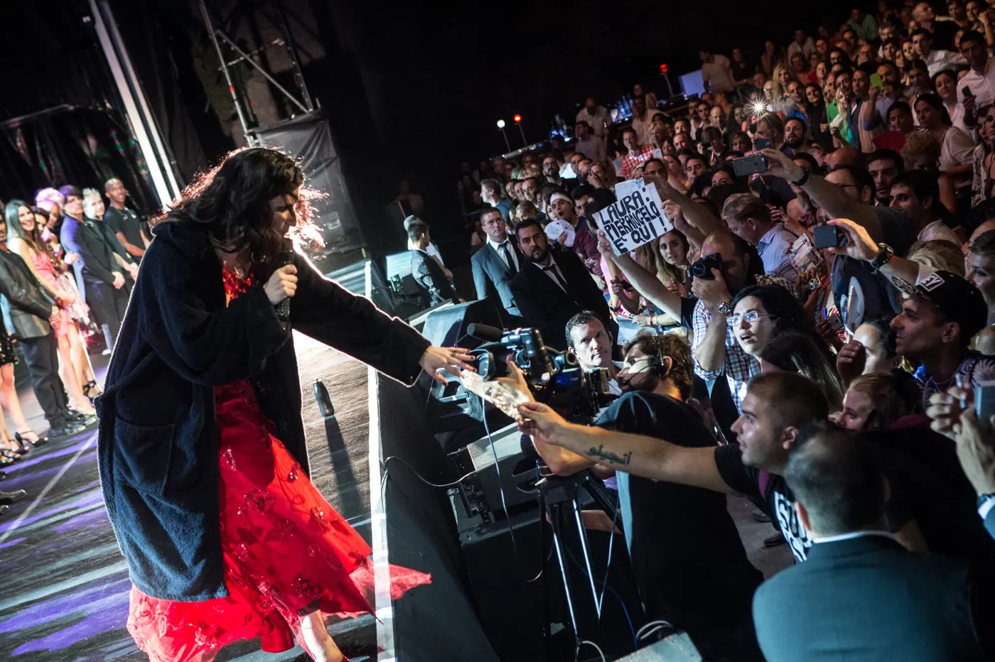 Laura Pausini entre el público, Marbella
